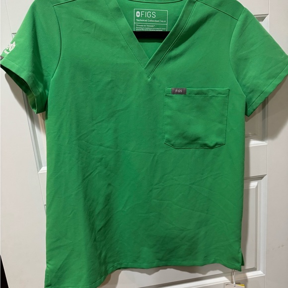 Figs Vibrant Figs Green Jogger Scrub Pants and Top Set NWT - Picture 2 of 8